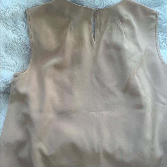 Beige sleeveless blouse with beading - Picture 4 of 4